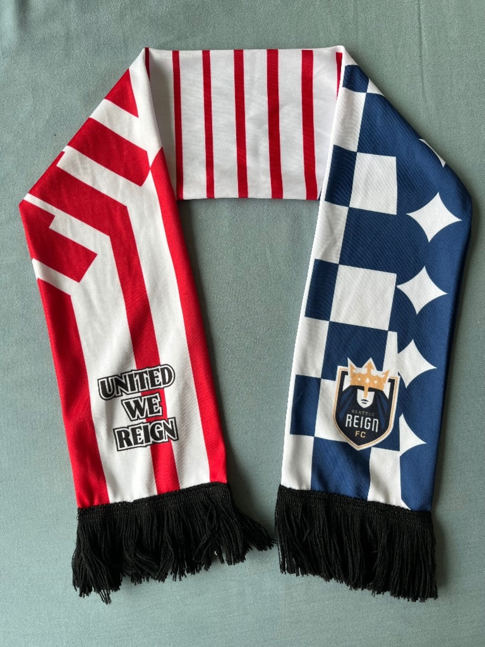 New United We Reign Mini Scarf Seattle Reign FC NWSL SGA